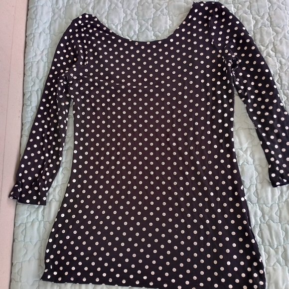 Guess scoop back top Sz Small black & white polka dot - Picture 2 of 8